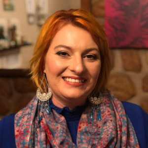 Sarah Johnson, Director & Founder